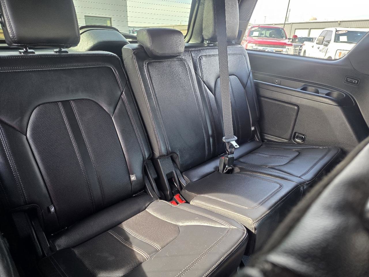 Used 2021 Ford Expedition Limited RWD image 16