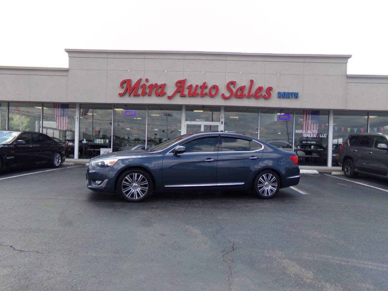 Used 2015 Kia Cadenza Premium w/ Luxury Package FWD image 3
