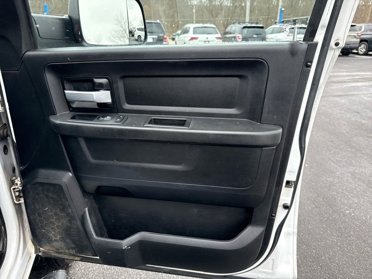 Used 2019 RAM 3500 Tradesman w/ Chrome Appearance Group image 20