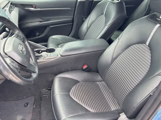 Used 2023 Toyota Camry SE FWD image 11