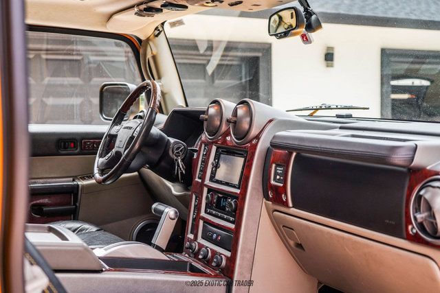 Used 2003 HUMMER H2 w/ Preferred Equipment Group image 43