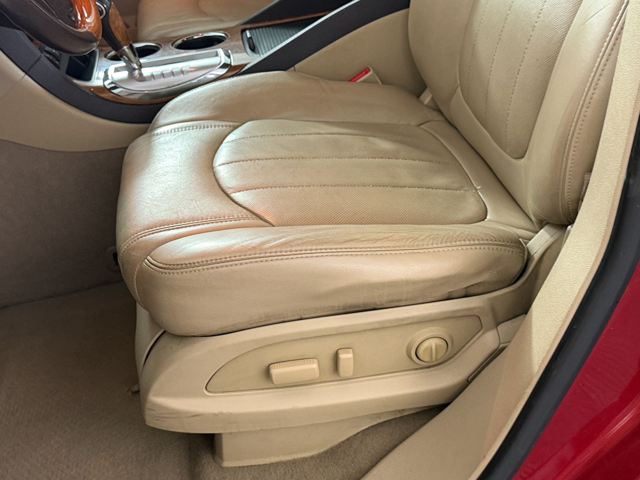 Used 2012 Buick Enclave Leather AWD/4WD image 15