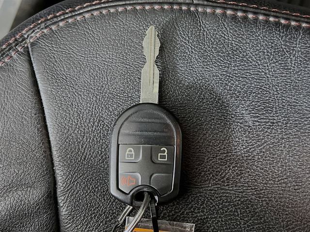 Used 2013 Ford Edge Limited image 12