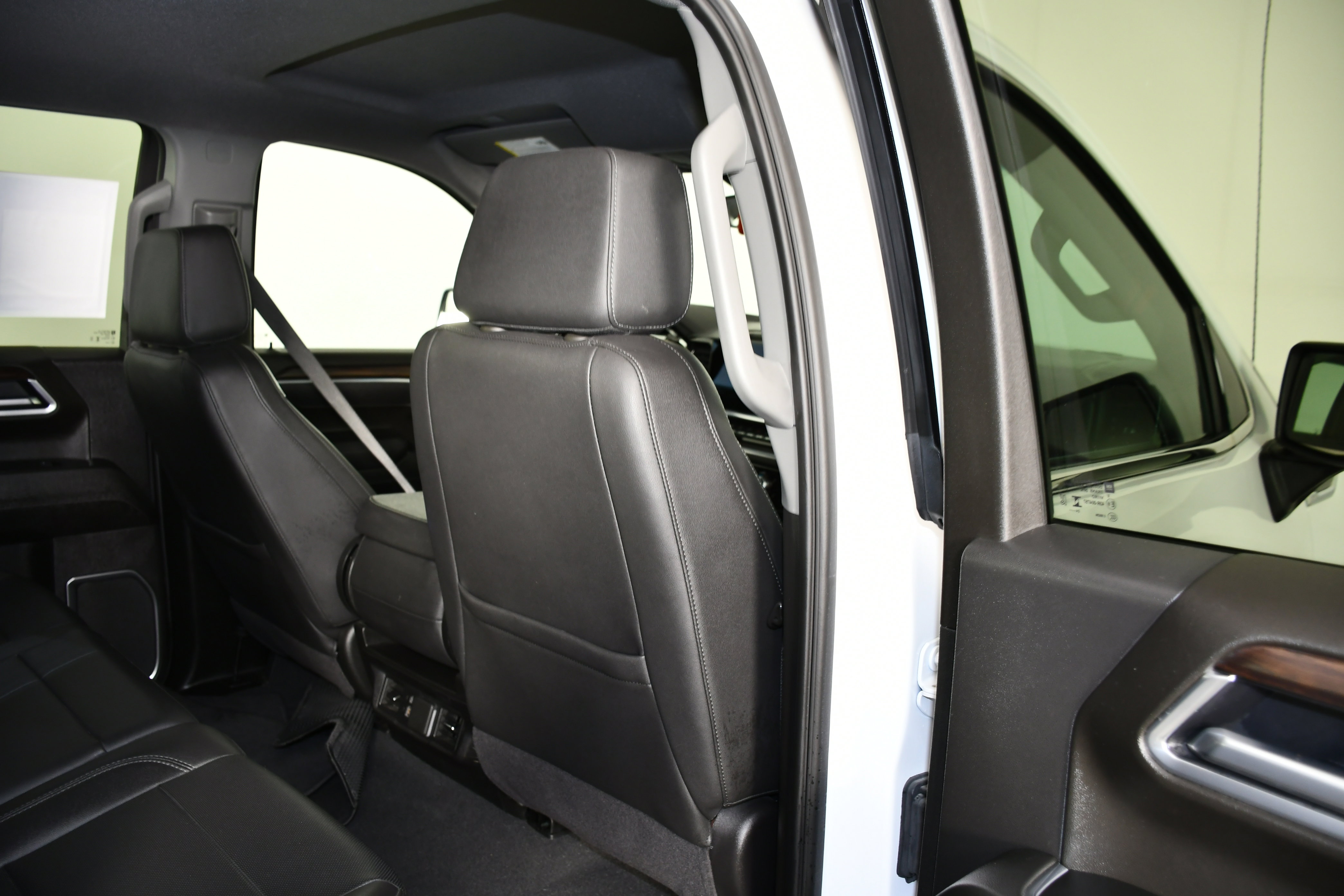 Used 2025 GMC Sierra 1500 SLT image 46