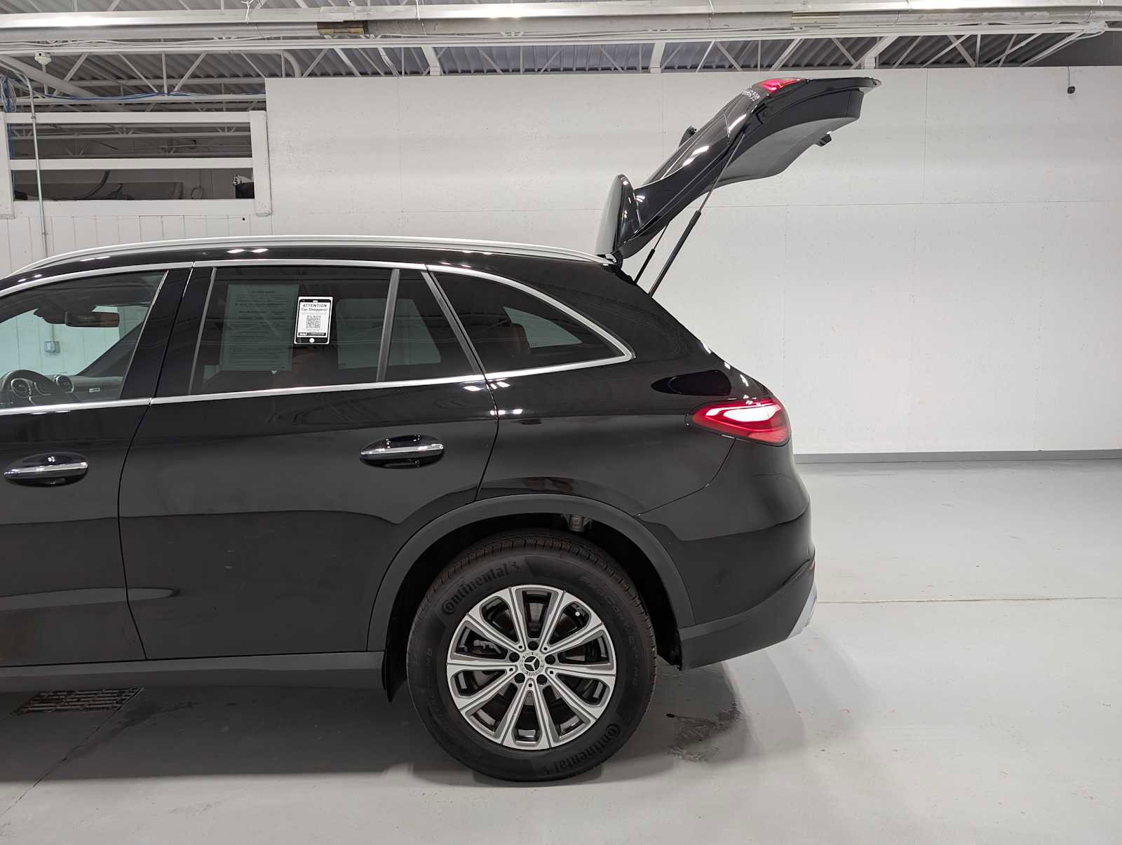 Certified 2025 Mercedes-Benz GLC 300 4MATIC image 11