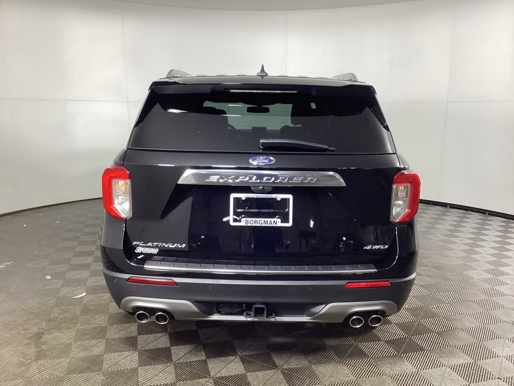 Used 2023 Ford Explorer Platinum w/ Technology Package image 5