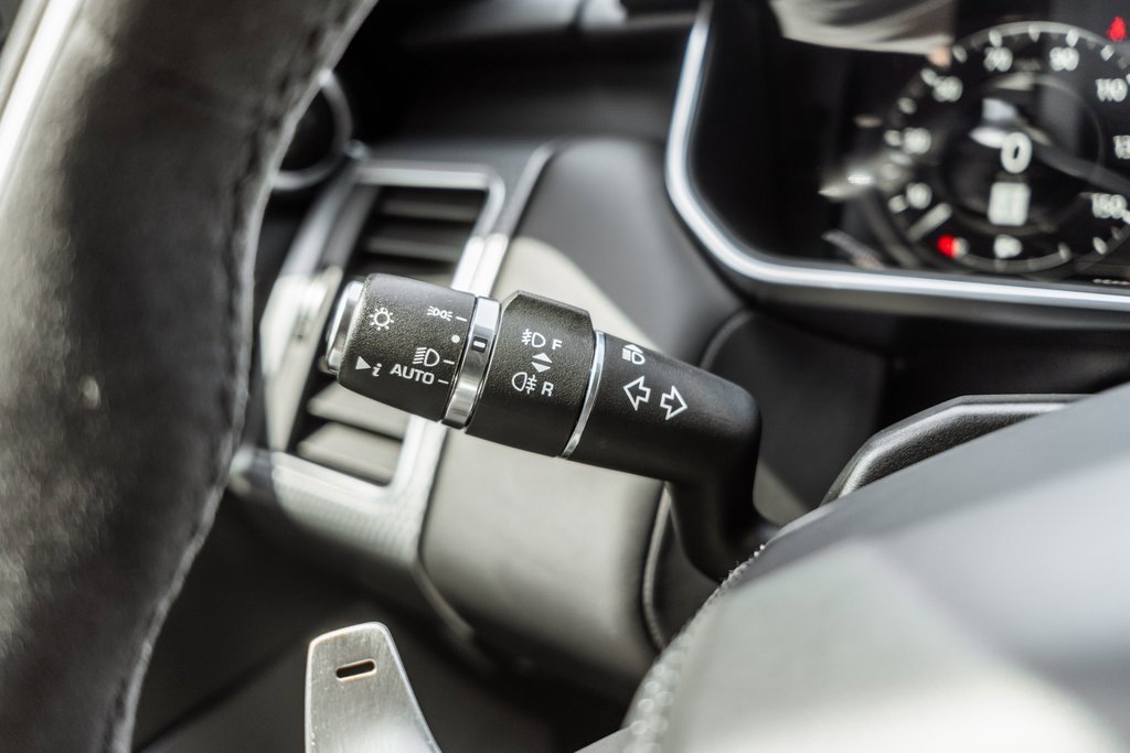 Used 2022 Land Rover Range Rover Sport HST image 26