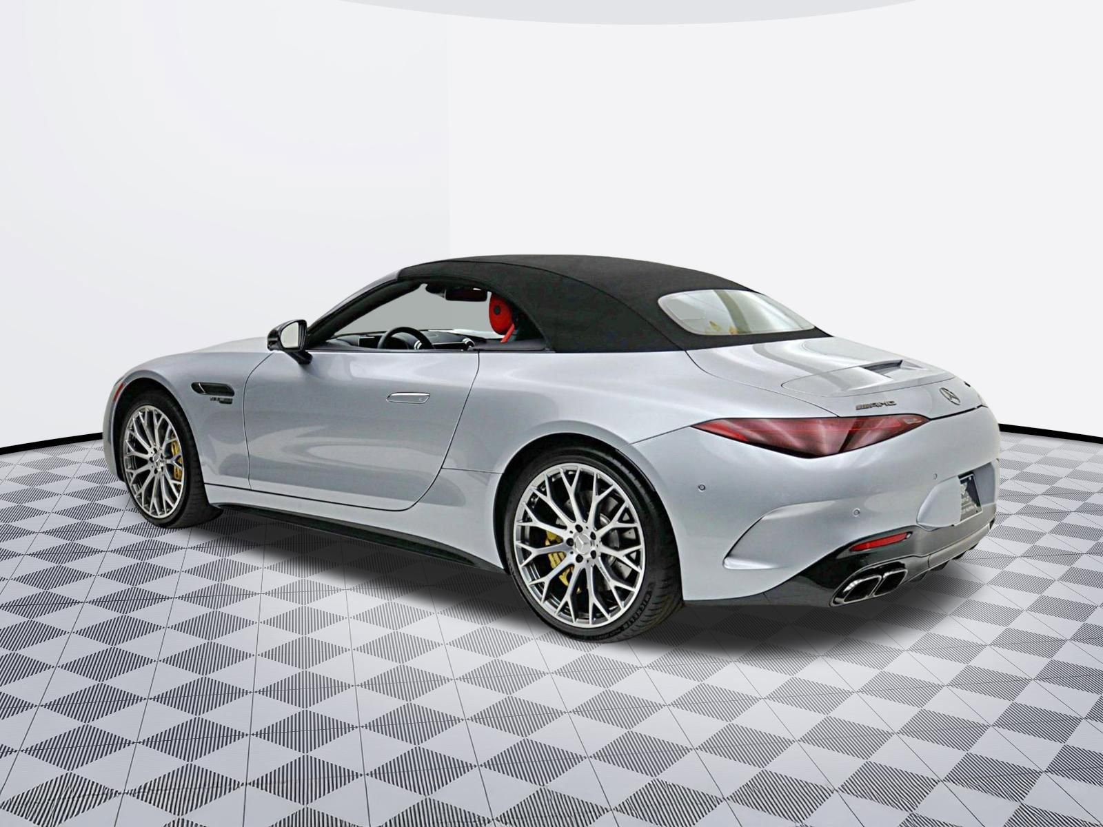 Used 2024 Mercedes-Benz SL 63 AMG 4MATIC image 26