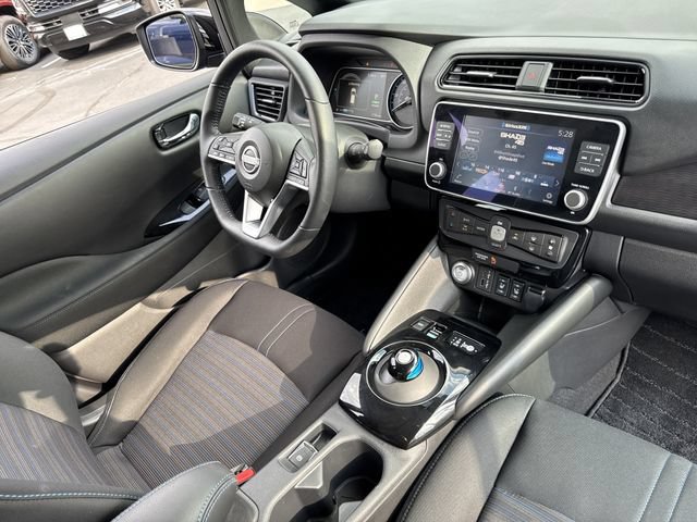 Certified 2025 Nissan Leaf SV Plus FWD image 28