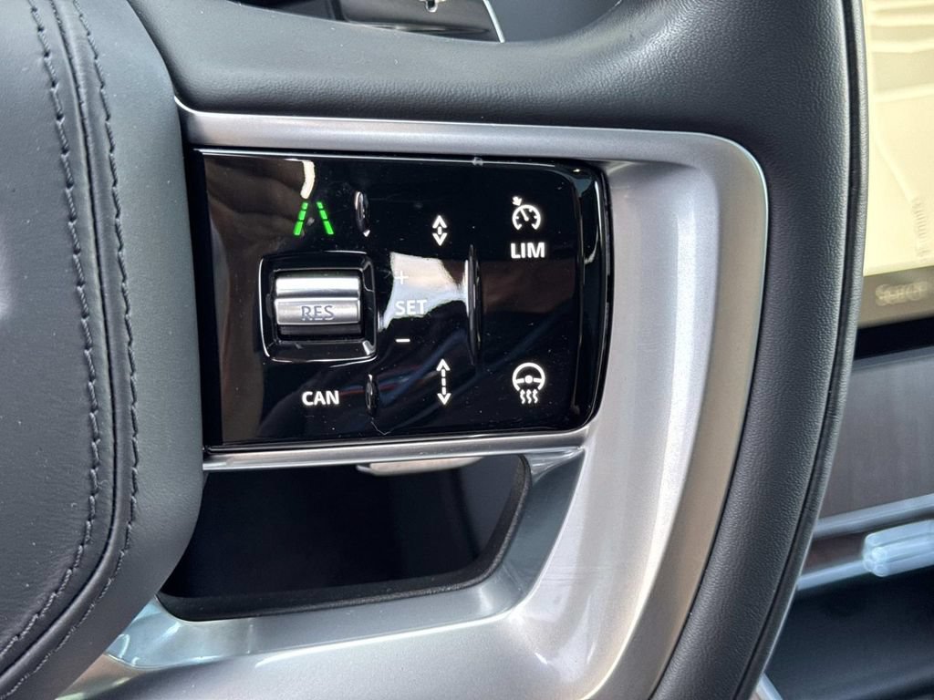 Certified 2025 Land Rover Range Rover SE AWD/4WD image 28