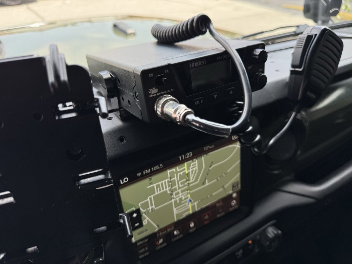 Used 2023 Jeep Gladiator Sport AWD/4WD image 29
