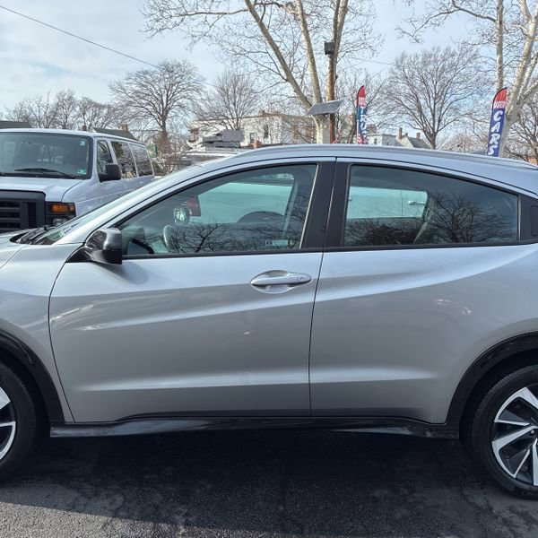 Certified 2019 Honda HR-V Sport image 4