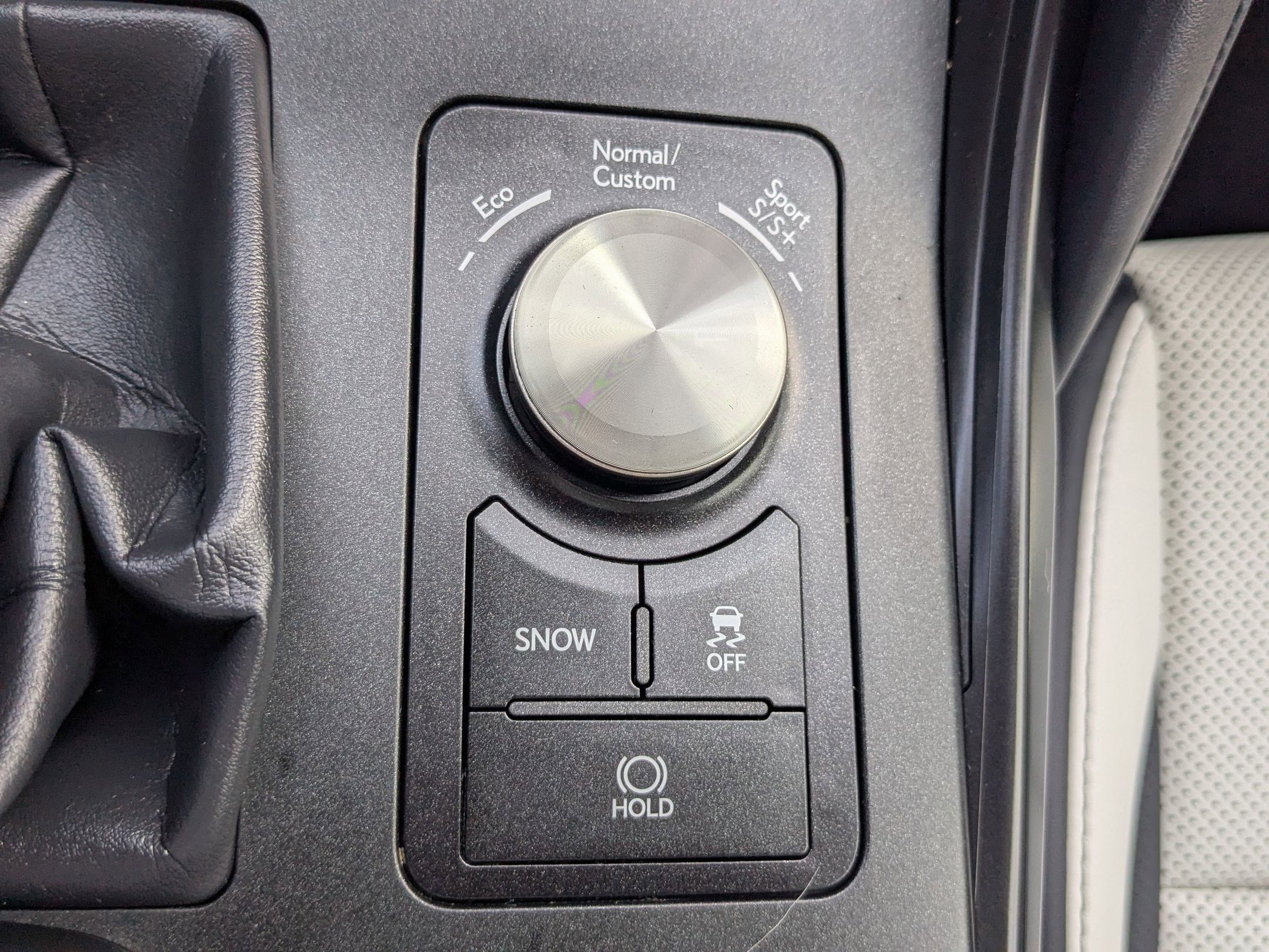 Used 2023 Lexus IS 500 w/ Accessory Package image 28