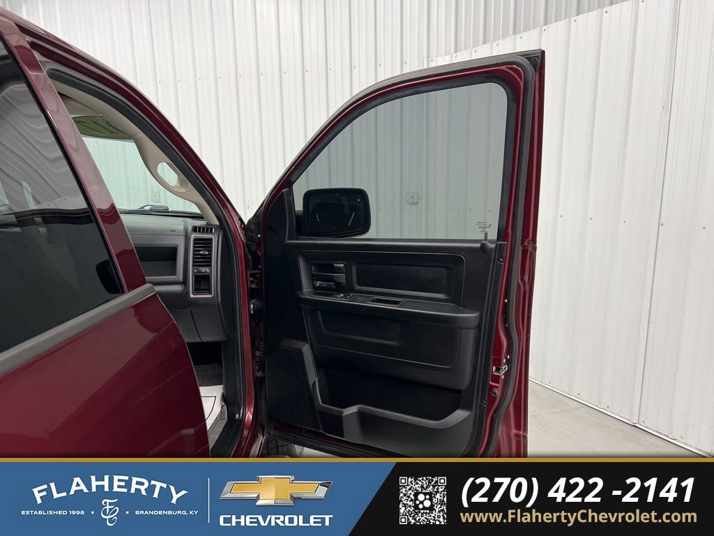 Used 2017 RAM 1500 Express w/ Express Value Package image 14