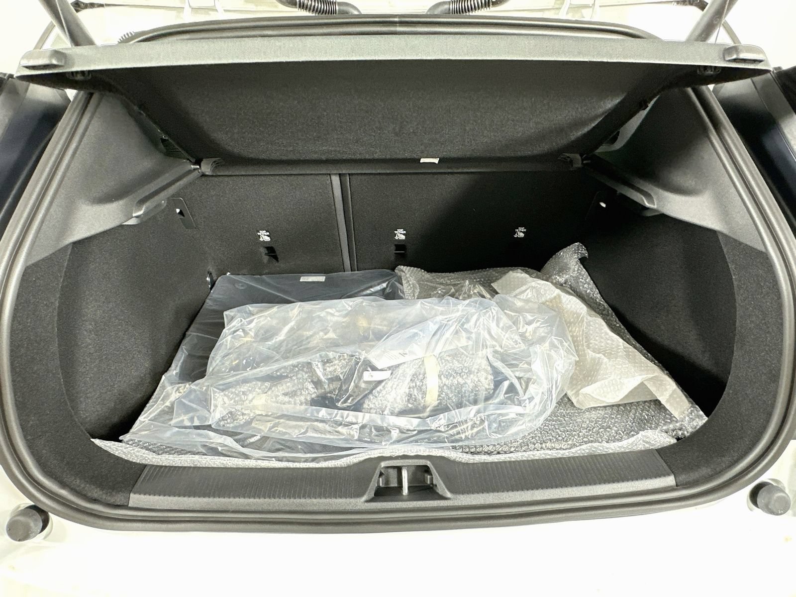 New 2026 Volvo EX30 Ultra w/ Protection Package AWD/4WD image 34