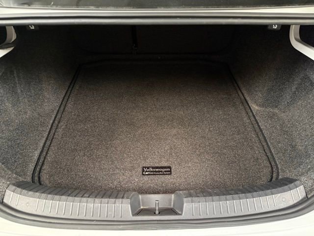 Used 2019 Volkswagen Jetta R-Line FWD image 34