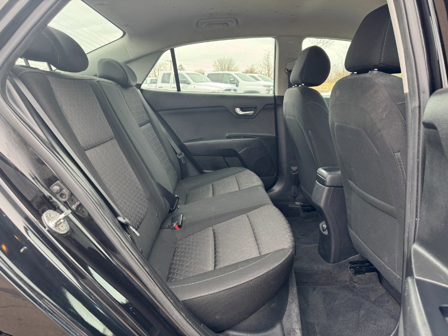 Used 2018 Kia Rio S image 17