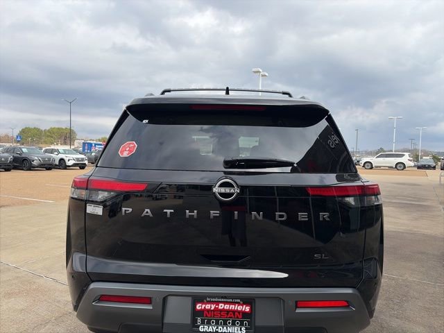 New 2026 Nissan Pathfinder SL image 3