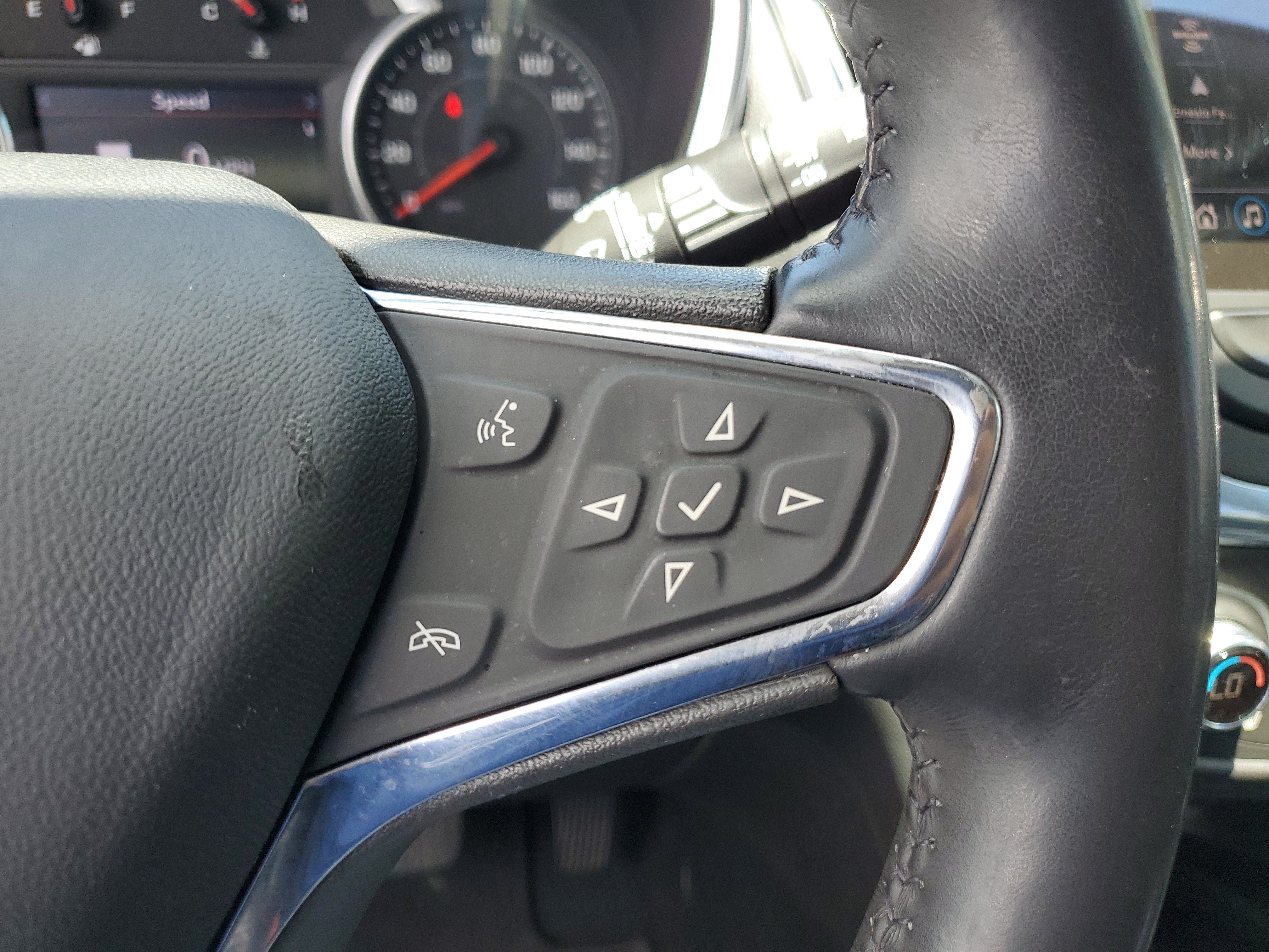 Used 2021 Chevrolet Equinox Premier FWD image 20