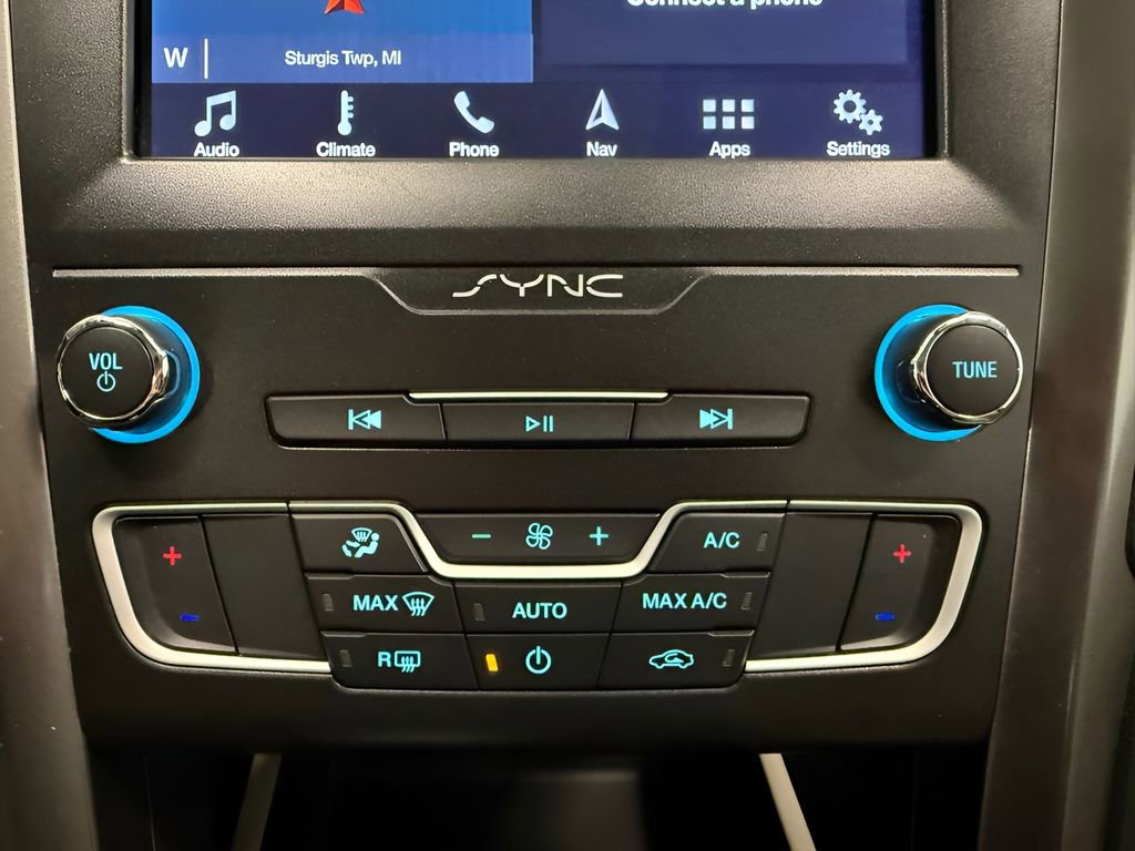 Used 2019 Ford Fusion SE image 26