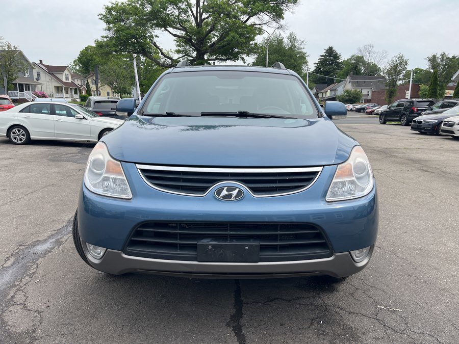 Used 2012 Hyundai Veracruz Limited w/ Navigation Pkg AWD/4WD image 2