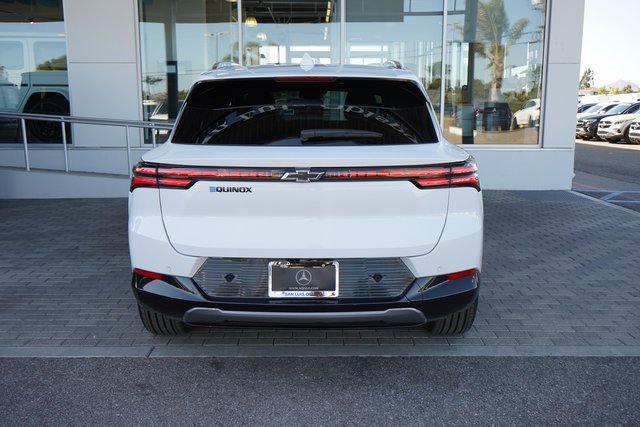 New 2025 Chevrolet Equinox EV LT image 7