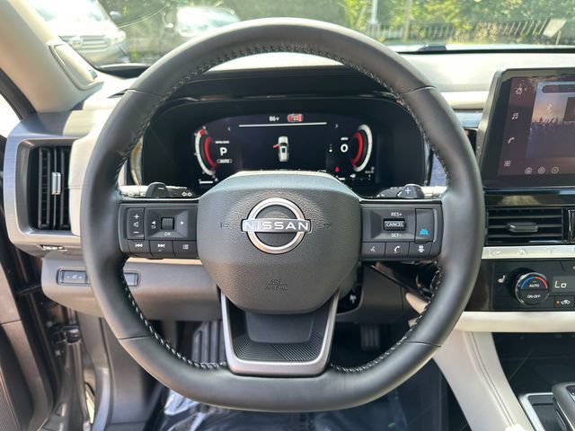 Used 2026 Nissan Pathfinder SL w/ SL Premium Package AWD/4WD image 35