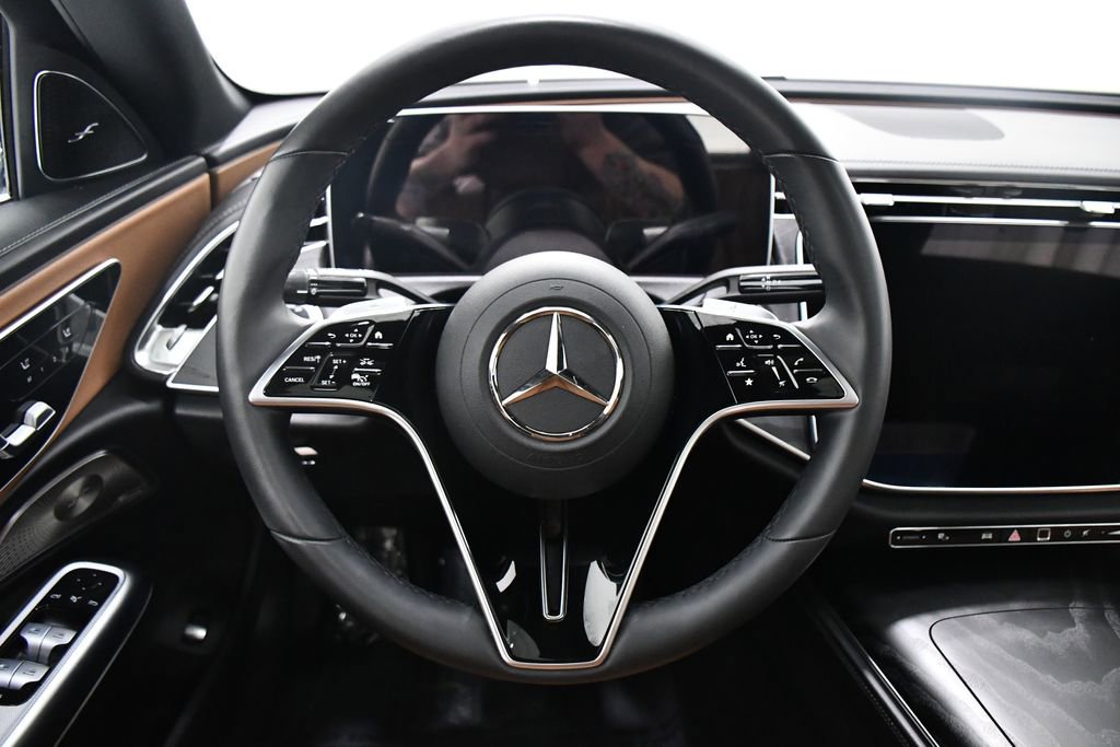 Certified 2026 Mercedes-Benz E 350 4MATIC Sedan image 9
