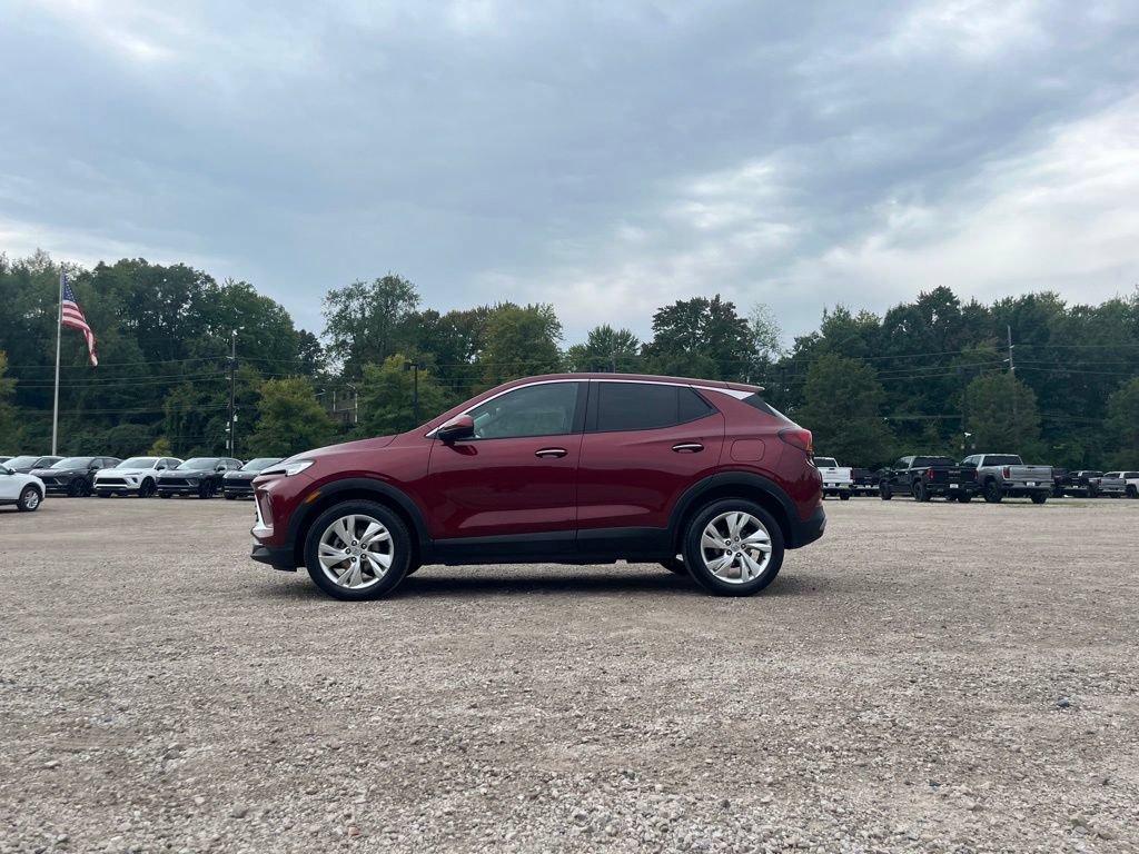 Used 2024 Buick Encore GX Preferred FWD image 16