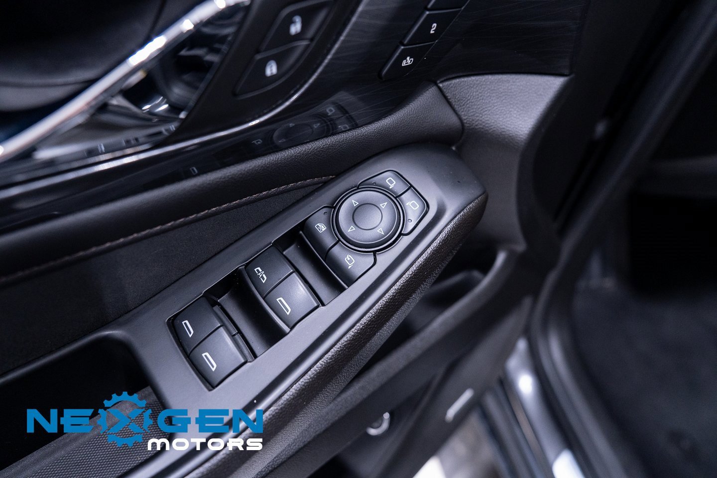 Used 2023 Chevrolet Traverse High Country image 21