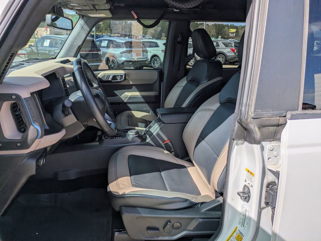 Used 2023 Ford Bronco Wildtrak image 8