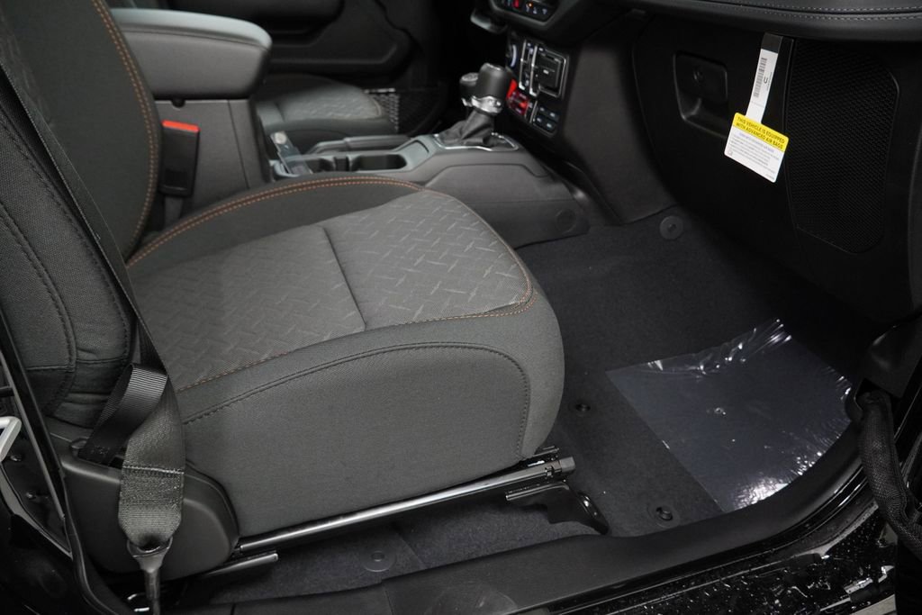 New 2026 Jeep Gladiator Mojave w/ Safety Group image 37