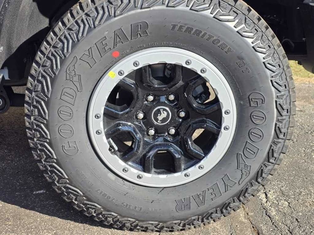 New 2026 Ford Bronco Badlands AWD/4WD image 13