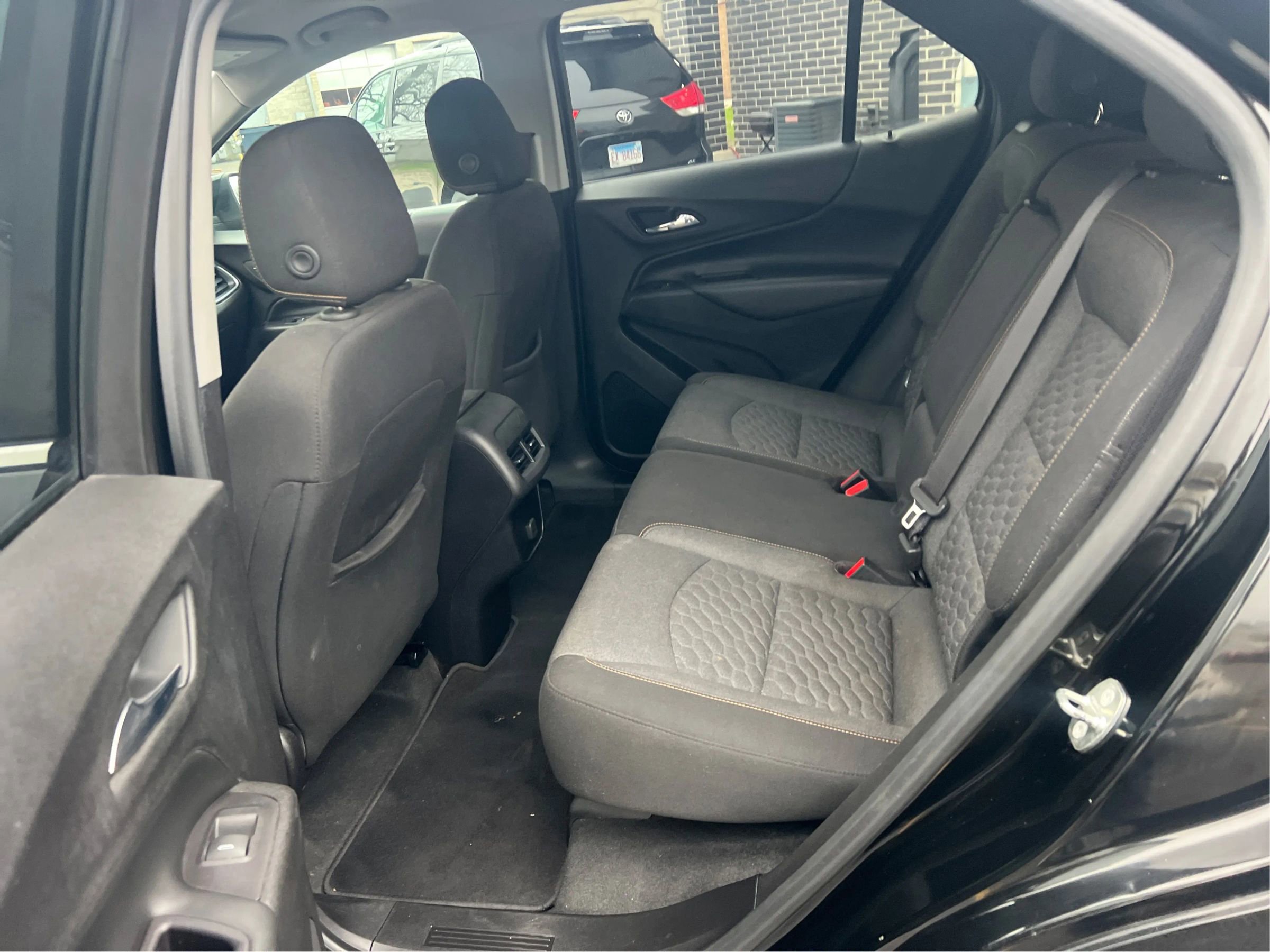 Used 2018 Chevrolet Equinox LT AWD/4WD image 11