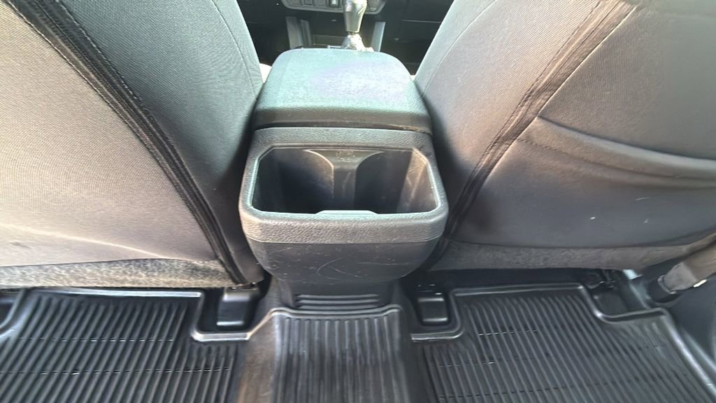 Used 2021 Toyota Tacoma SR5 w/ Trail Edition image 27