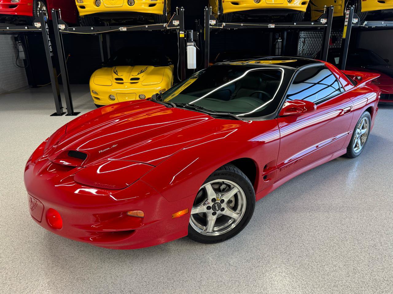 Used 1999 Pontiac Firebird Formula RWD image 2