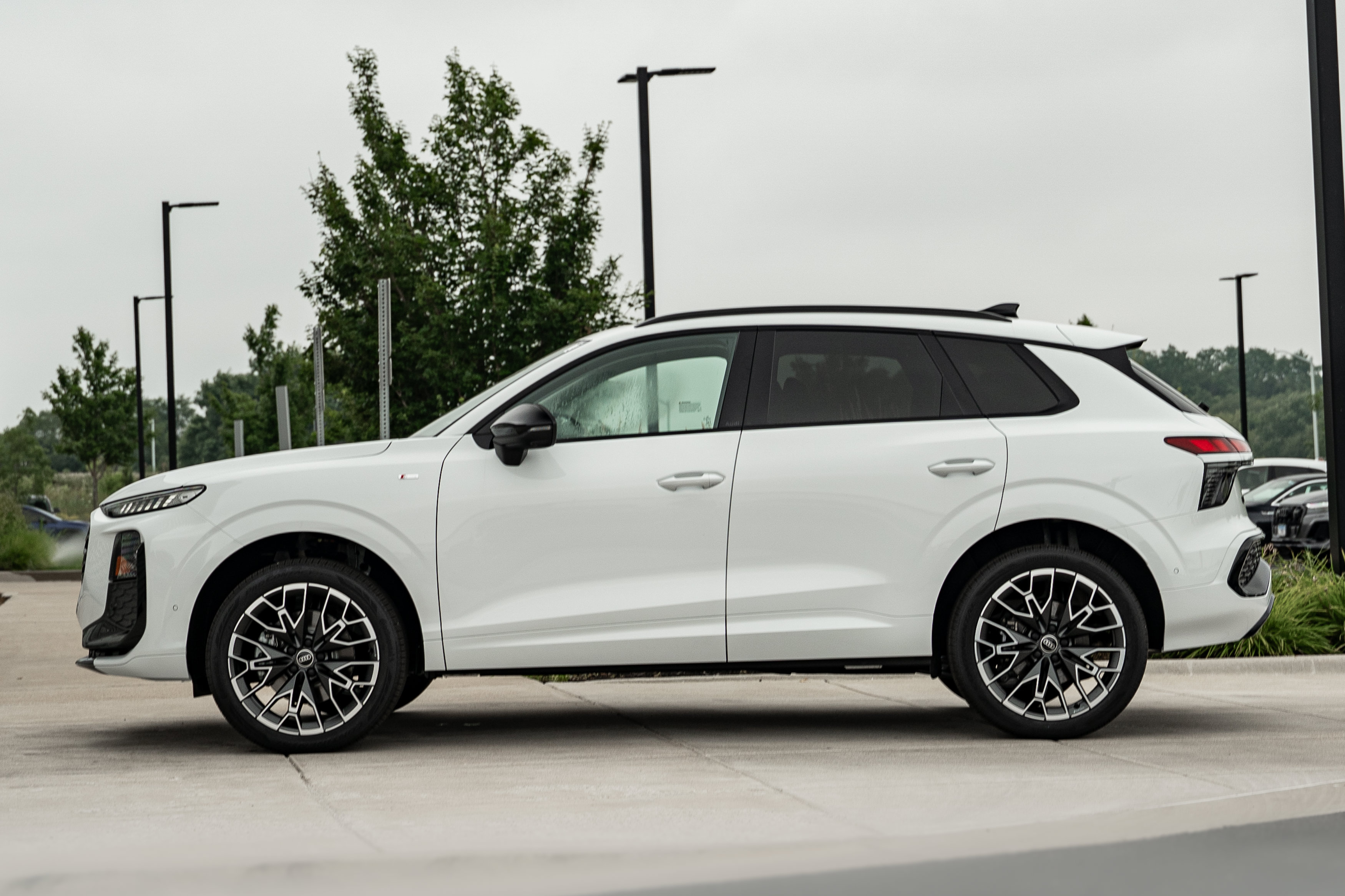 New 2026 Audi Q3 quattro 2.0T AWD/4WD image 6