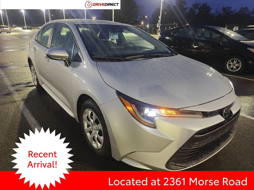Used 2024 Toyota Corolla LE image 1