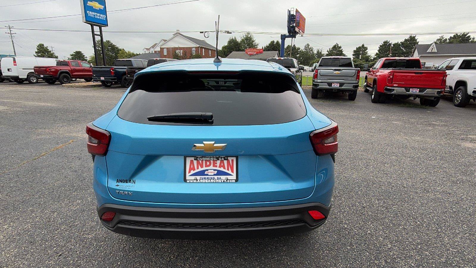 New 2026 Chevrolet Trax LS w/ LS Convenience Package FWD image 9
