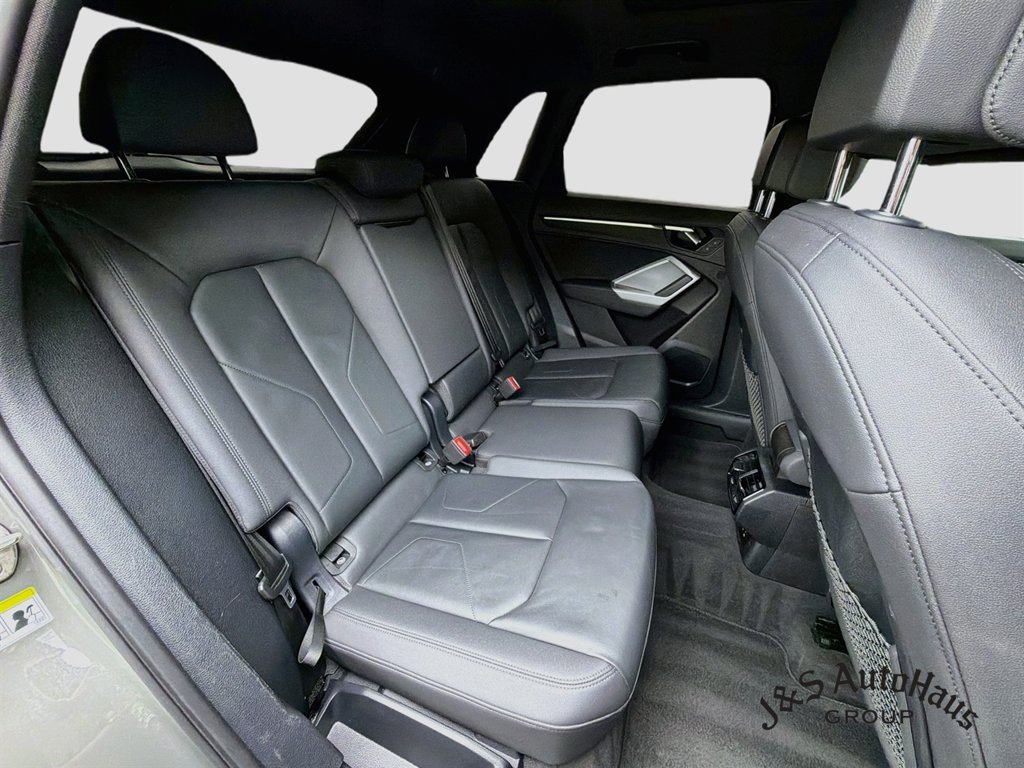 Used 2023 Audi Q3 2.0T Premium AWD/4WD image 32