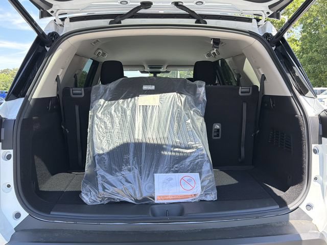 New 2025 Nissan Pathfinder SV FWD image 21