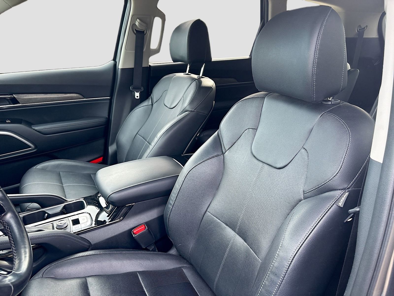 Used 2022 Kia Telluride EX w/ EX Premium Package image 22