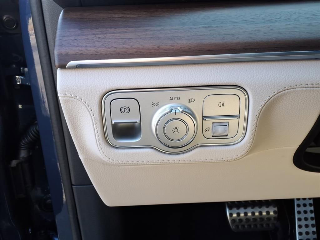 New 2026 Mercedes-Benz GLE 53 AMG 4MATIC image 17