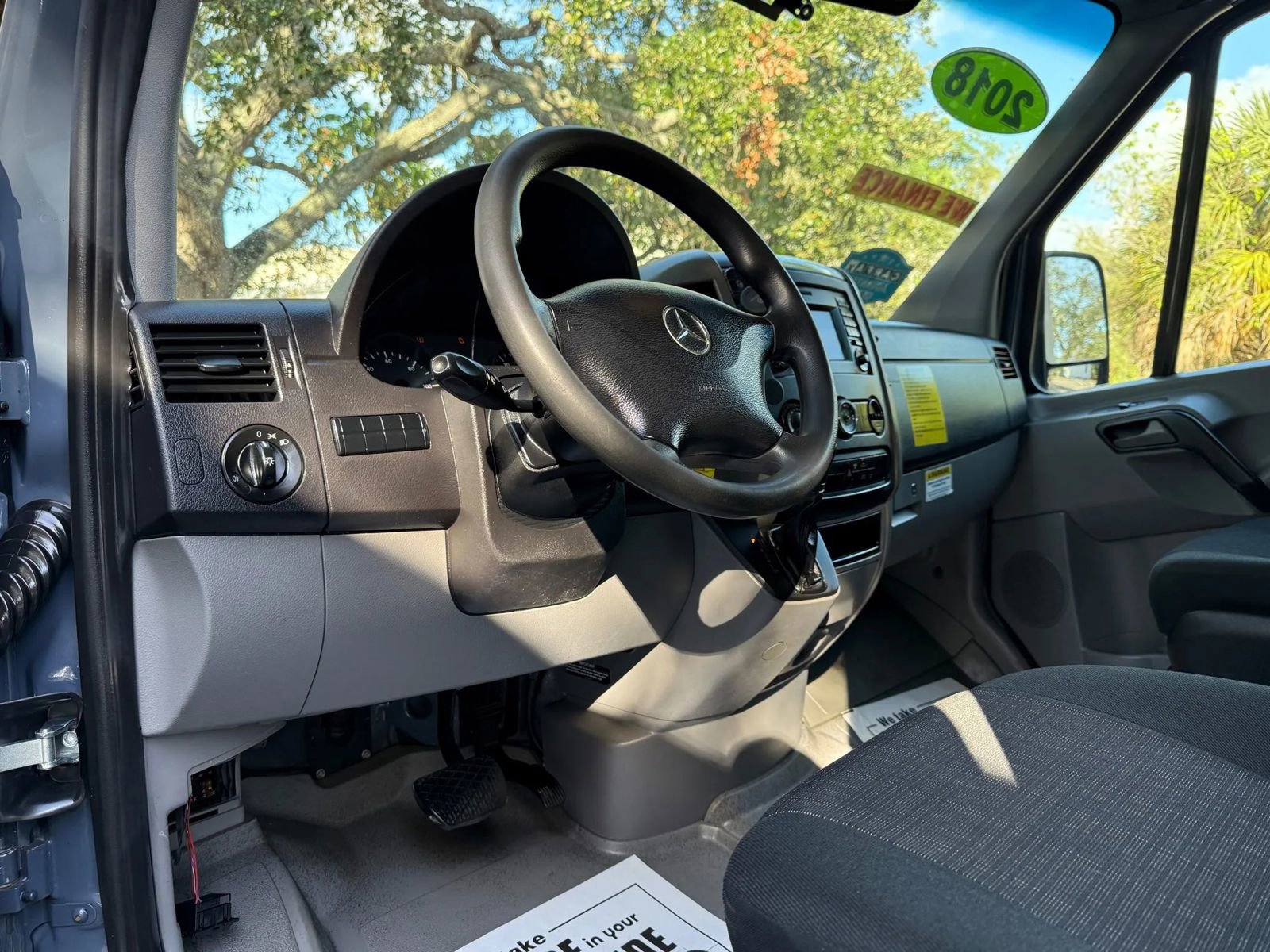 Used 2018 Mercedes-Benz Sprinter 2500 image 11