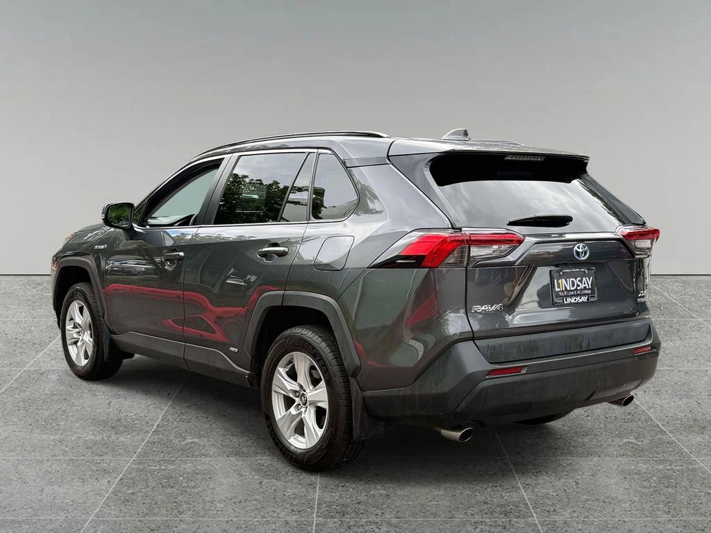 Used 2020 Toyota RAV4 XLE w/ Convenience Package AWD/4WD image 12