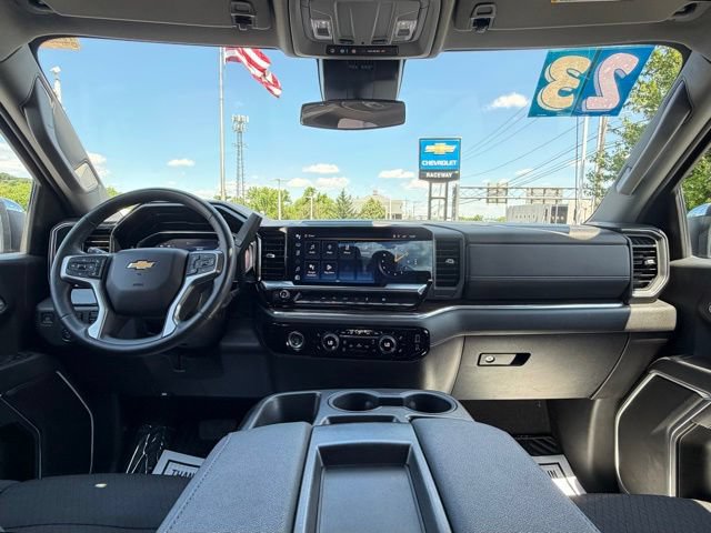 Certified 2023 Chevrolet Silverado 1500 LT AWD/4WD image 4