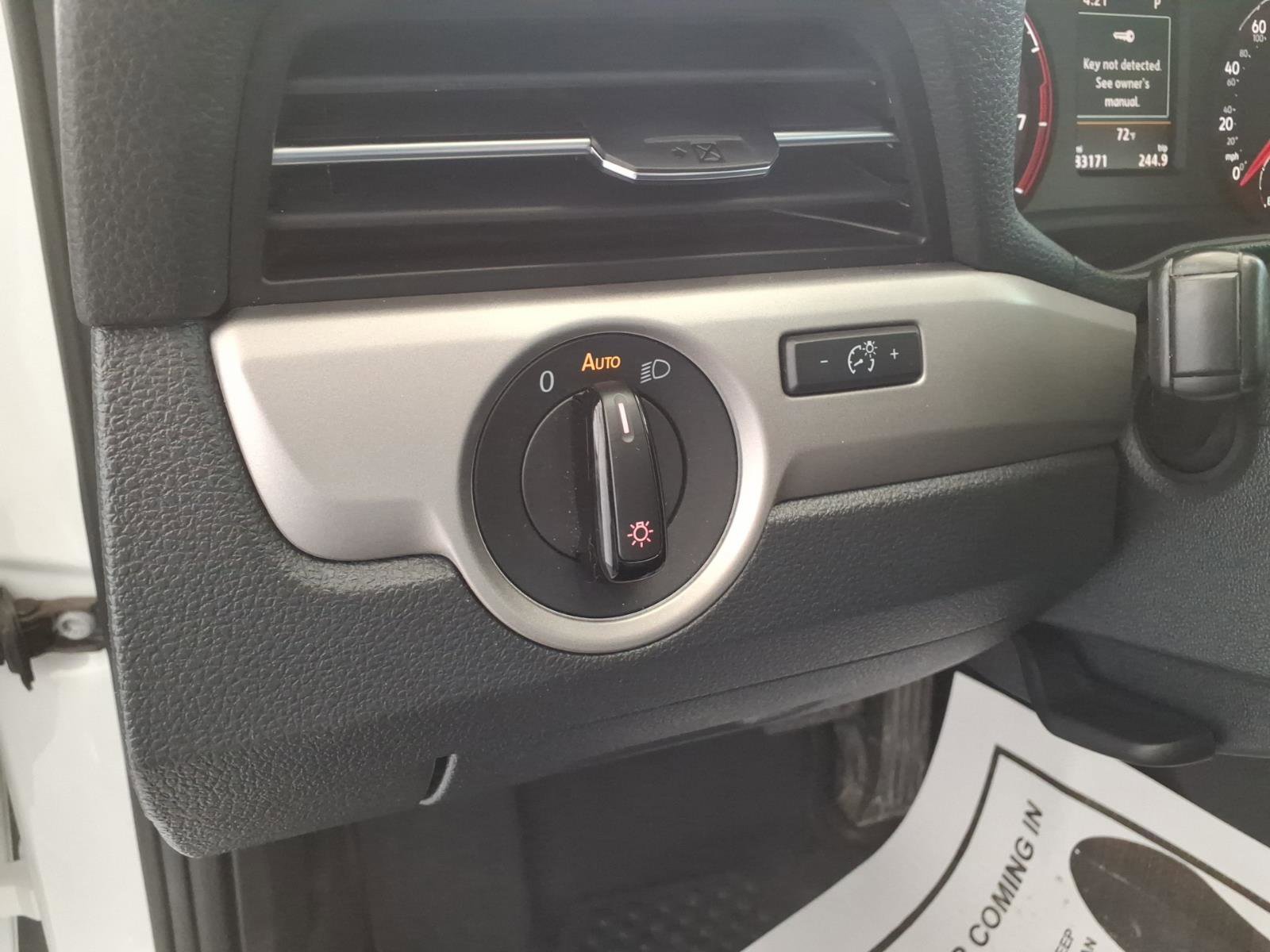 Used 2020 Volkswagen Passat 2.0T SE image 22