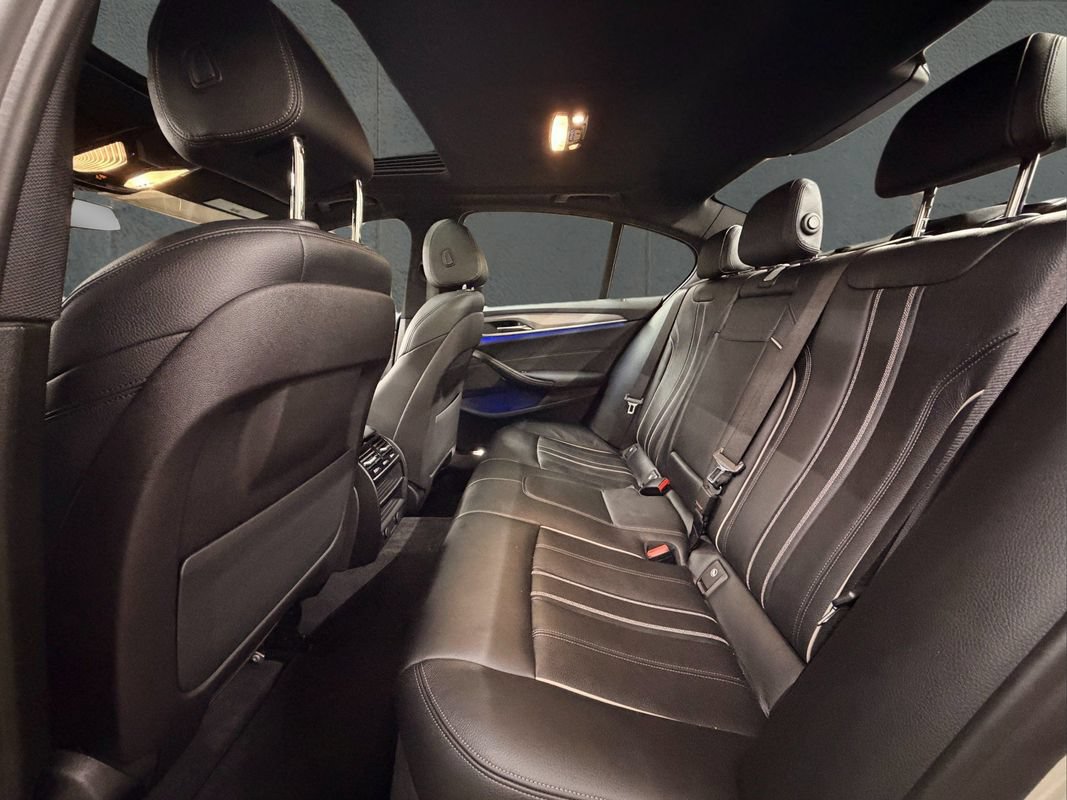 Used 2019 BMW 540i xDrive w/ M Sport Package AWD/4WD image 27