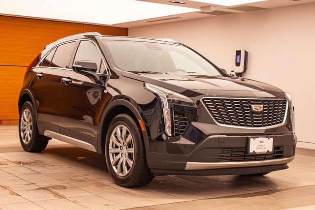 Used 2023 Cadillac XT4 Premium Luxury image 5