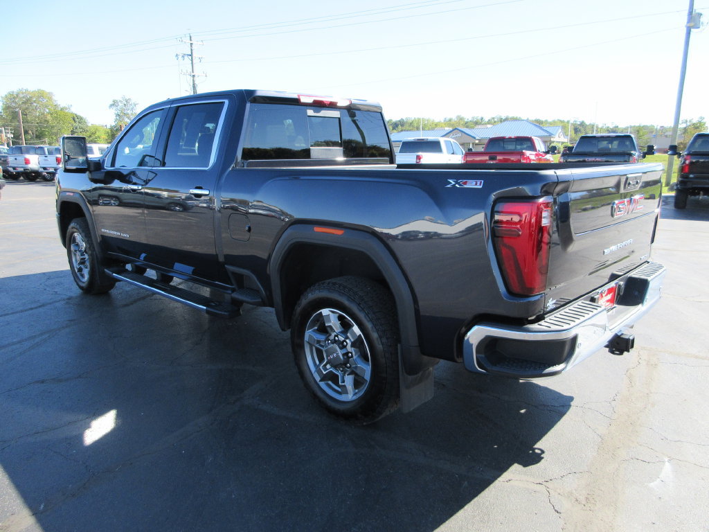 Certified 2025 GMC Sierra 2500 SLT w/ SLT Premium Package AWD/4WD image 10
